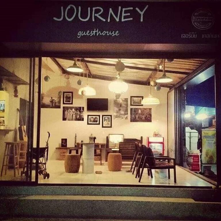 ฟีลกูดแอทเจอร์นีย์ โฮสเทล Phuket ภายนอก รูปภาพ